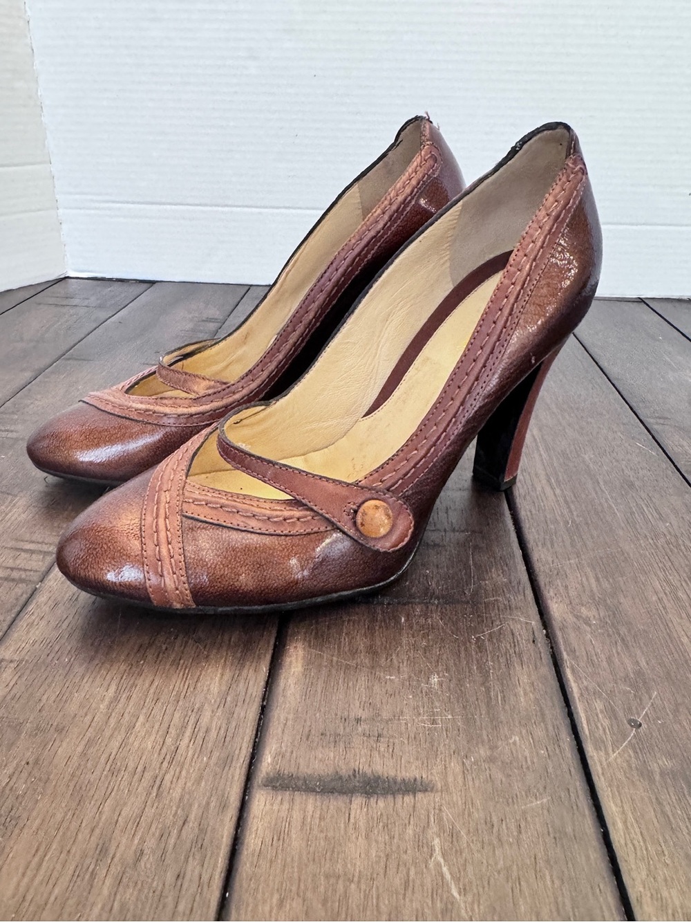 Vtg Cole Haan Mary Jane Stacked Button Strap Pump Heel Women’s Size 5.5 - Picture 4 of 13